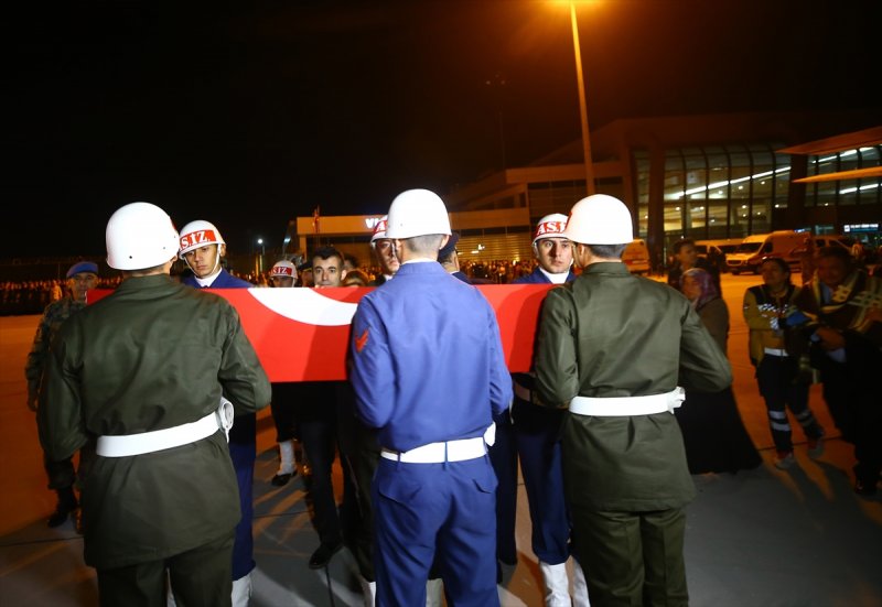 Şehit Teğmen'in Naaşı Konya'ya Getirildi