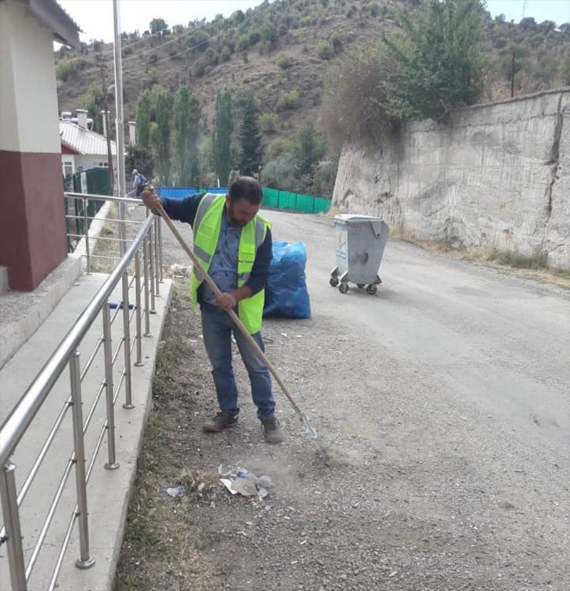 Karaşar Mahallesi Halkevinde Temizlik Çalışması