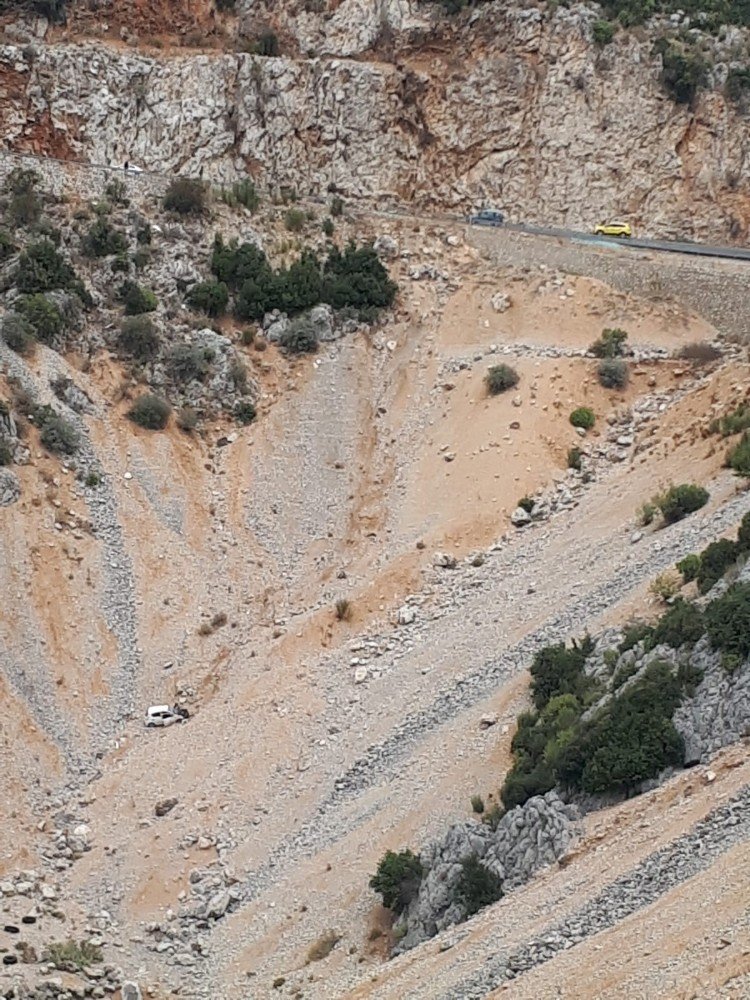 Araçlarıyla 150 Metrelik Uçurumdan Yuvarlanan Yaşlı Çift O Anları Anlattı