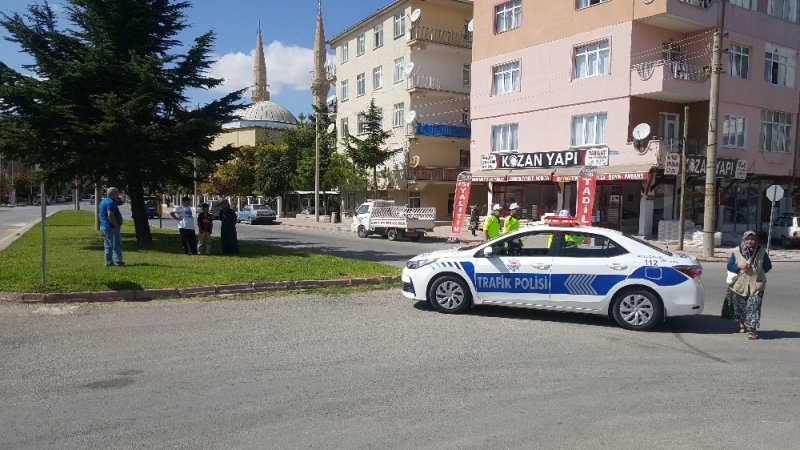 Karaman'da Yayaya  Çarpan Otomobil Kaçtı