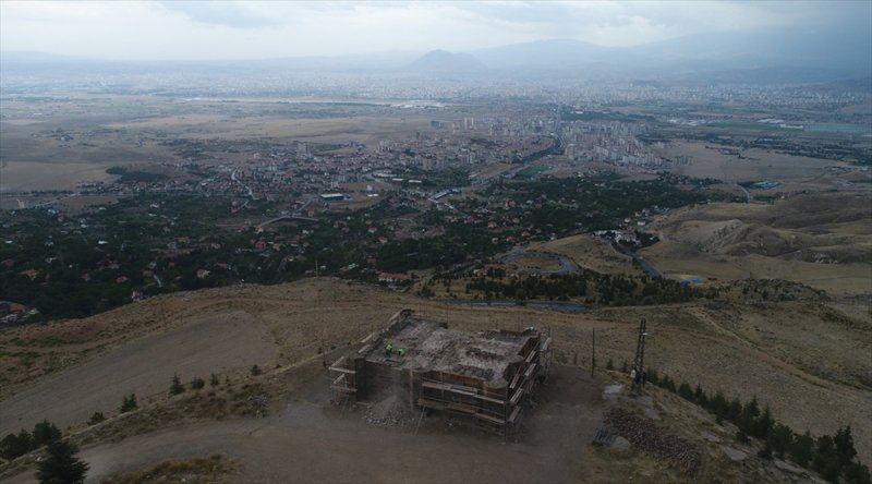 Kayseri'de 8 Asırlık Köşk Restore Edilecek