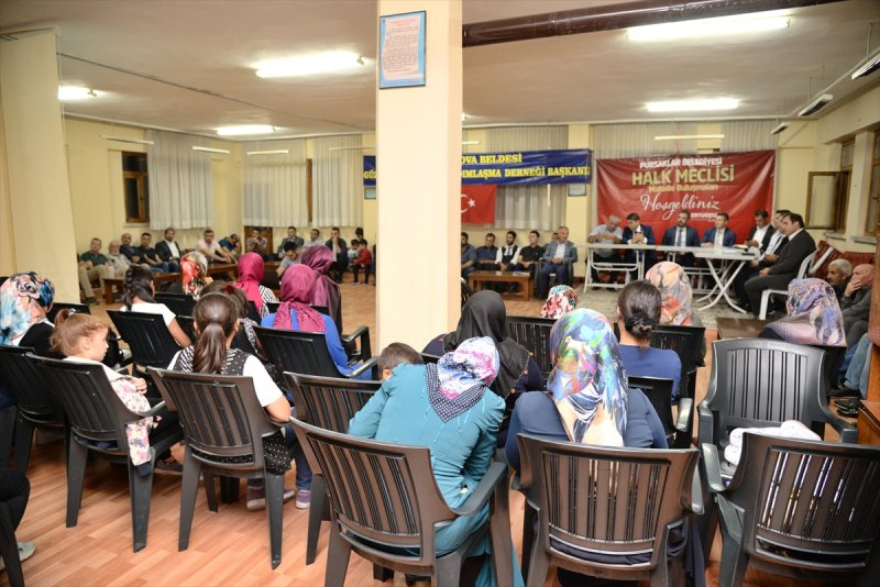 Pursaklar'da Halk Meclis Toplantısı Yapılıyor