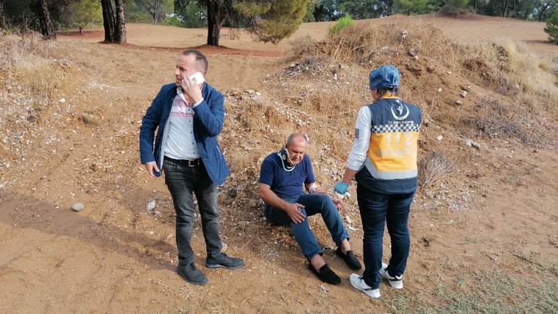 Antalya'nın Manavgat İlçesinde Meydana Gelen ve 3 Aracın Karıştığı Trafik Kazasında 4 Kişi Yaralandı