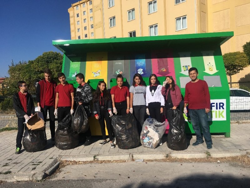 Karaman'da Lise Öğrencilerinden Örnek Davranış