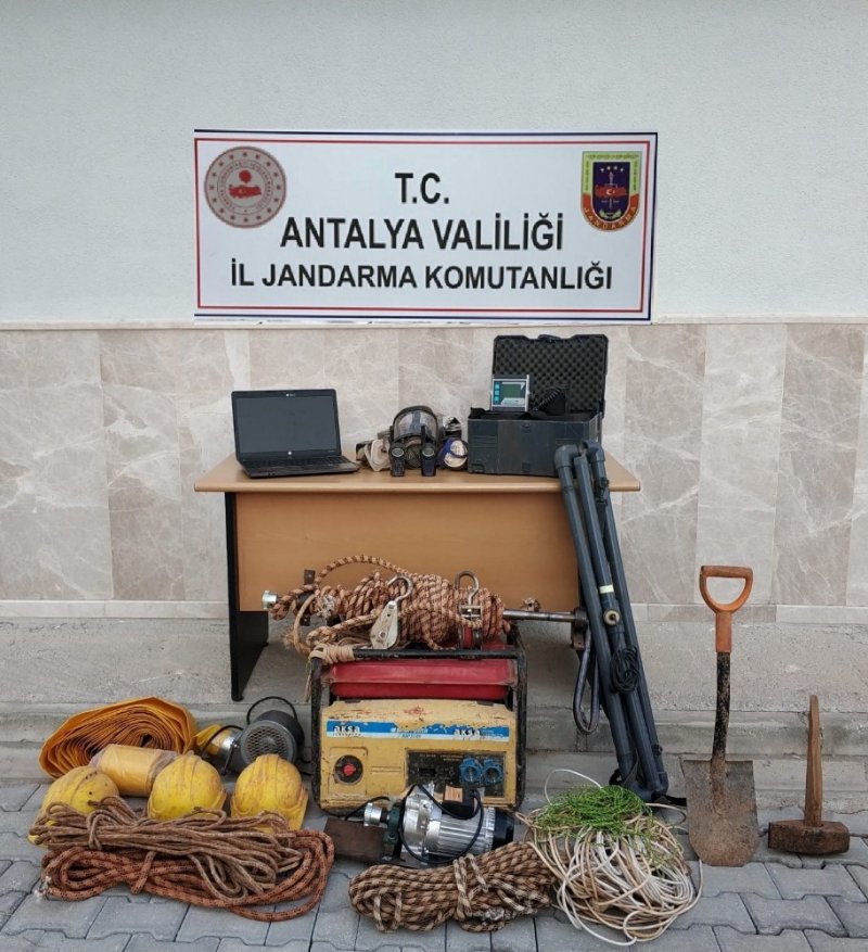 Antik Kentte Kaçak Kazıya Suçüstü Yapıldı Çok Sayıda Gözaltı Var