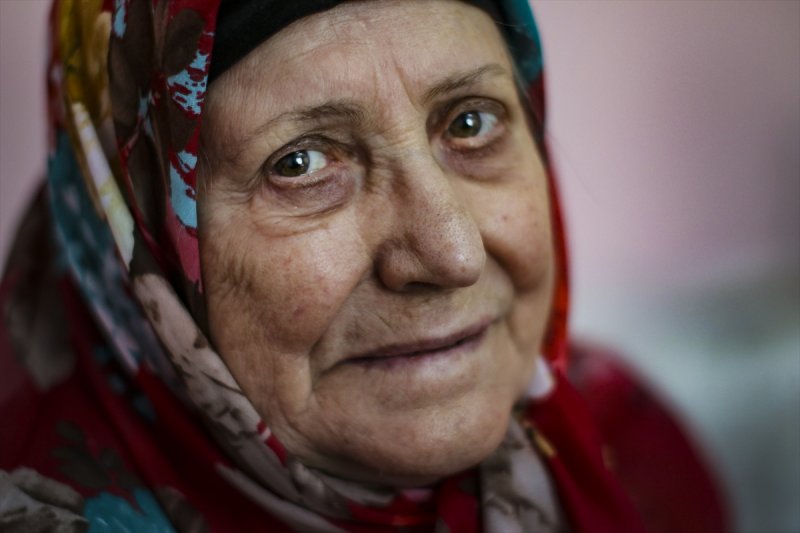 Huzurevinde Yazdığı Şiirleri 82 Yaşında Kitaplaştırdı