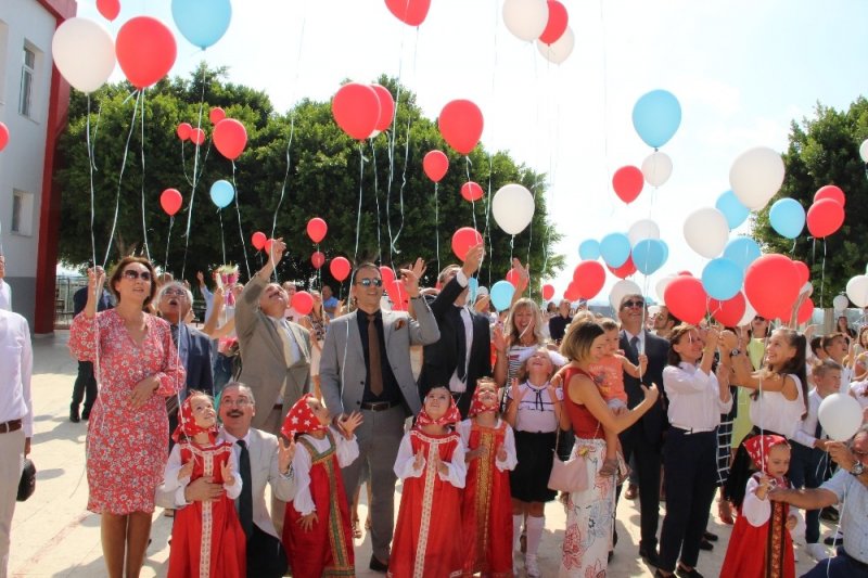 2011 Yılında Antalya'da Kurulan Özel Moskova Milletlerarası Okulu Açıldı