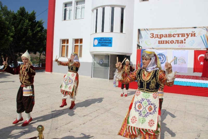 2011 Yılında Antalya'da Kurulan Özel Moskova Milletlerarası Okulu Açıldı