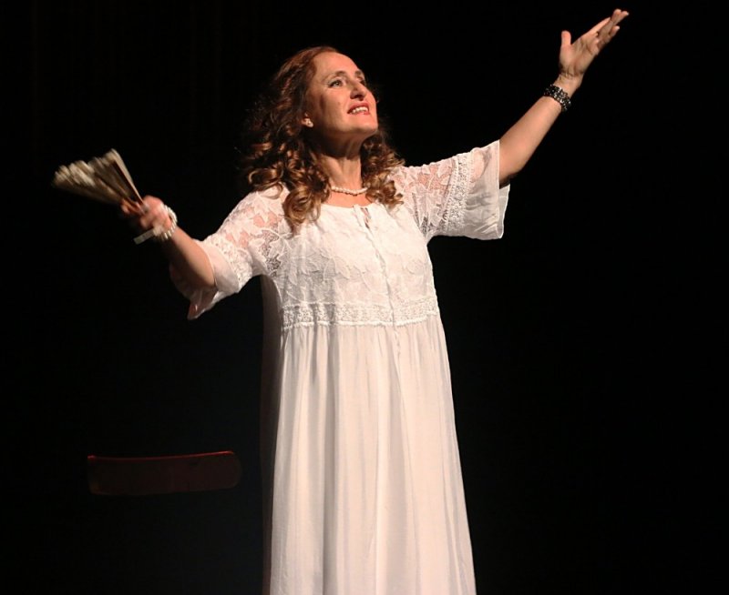 Antalya Büyükşehir Belediyesi Aktif Yaşlılardan Tiyatro Gösterisi