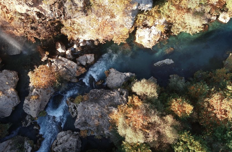 Göksu Şelalesi'nde Sonbahar Güzelliği