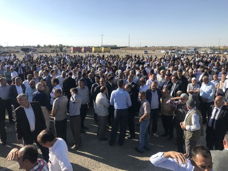 Başkan Konuk’un Annesi Son Yolculuğuna Uğurlandı