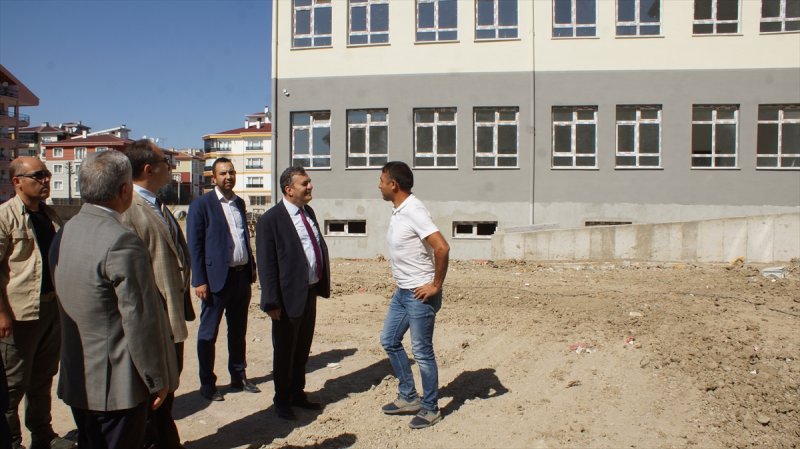Kaymakam Keleş Ve Başkan Demirbaş Okul İnşaatını İnceledi