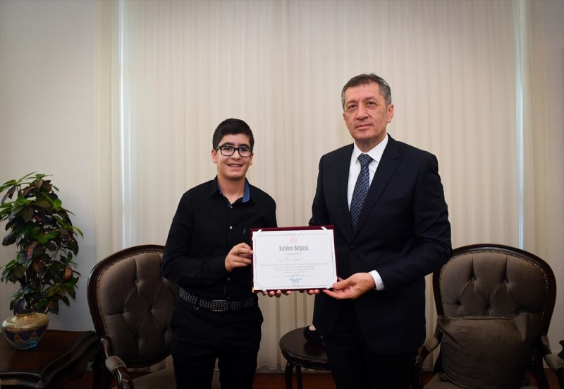 Mozart Ödüllü Ali, Kemanıyla Yaşıtlarına İlham Verdi