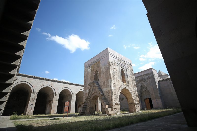Sultanhanı Kervansarayı Kültür Sanat Merkezi Olacak