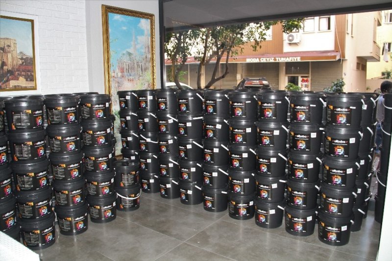 Alanya’da İhtiyaç Sahiplerine 10 Ton Boya Yardımı İhtiyaç Sahiplerine Ulaştırıldı