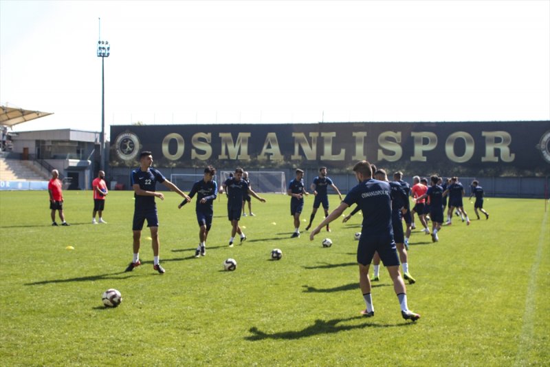 Ayuk, Osmanlıspor'un Başarısına Odaklandı