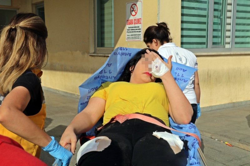 Antalya’da Genç Kızların Sosyal Medya Tartışması Kanlı Bitti