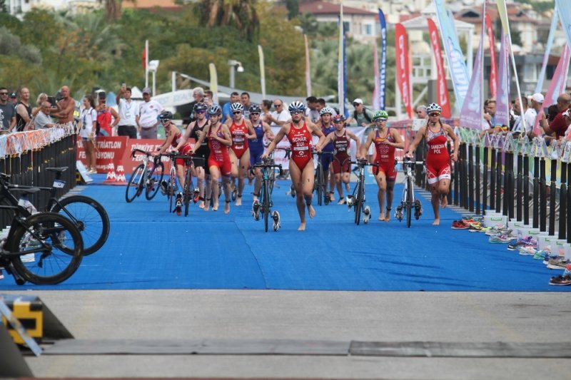 Alanya Tiratlon’un Birinci Günü Tamamlandı