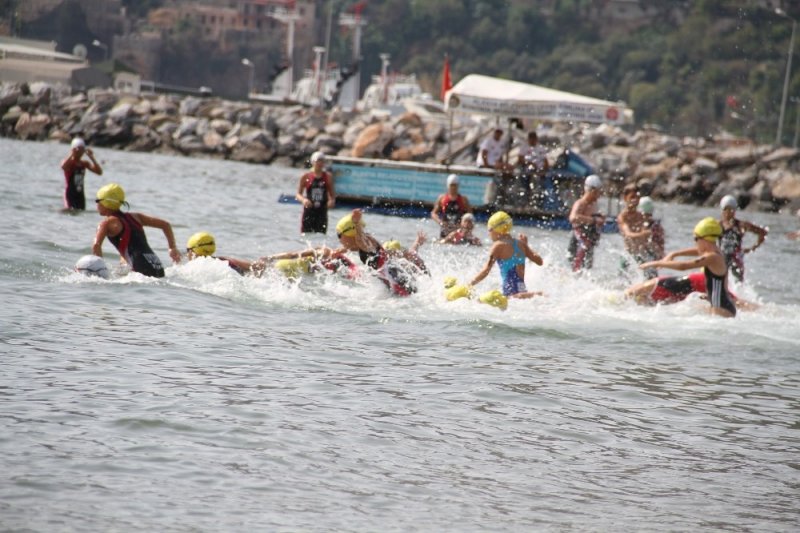 Alanya Triatlon’da 50 Ülkeden Bin Sporcu Ter Döküyor