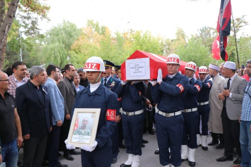Hatay Şehidini Son Yolculuğuna Uğurlandı