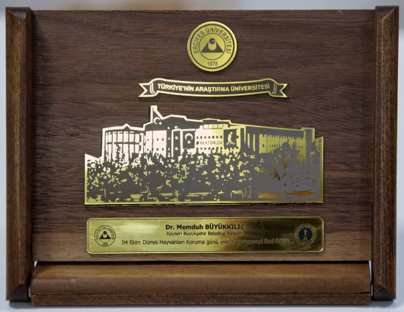 Başkan Büyükkılıç’ın Hayvan Sevgisine Ödül