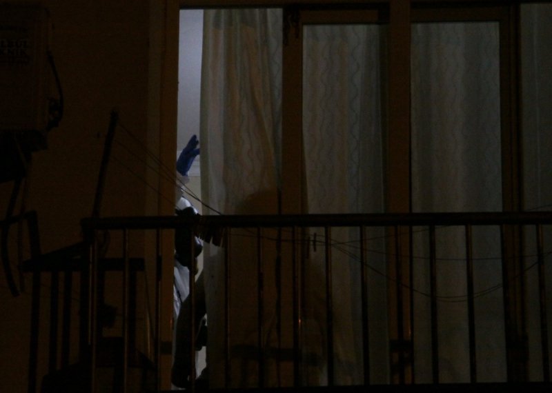 Binadan Gelen ’Kötü Koku’ İhbarı Polisi Harekete Geçirdi