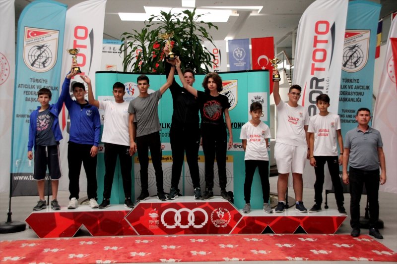 10 Metre Tabanca Müsabakalarında İki Türkiye Rekoru Kırıldı