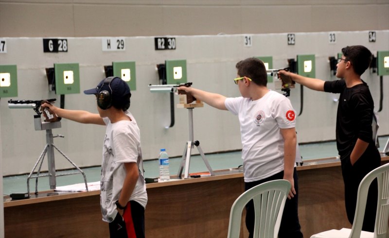 10 Metre Tabanca Müsabakalarında İki Türkiye Rekoru Kırıldı