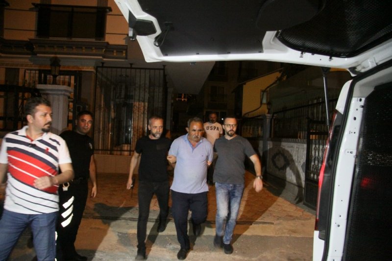 Antalya'da İki Komşu Arasında Çıkan Tartışma Ölümle Sonuçlandı
