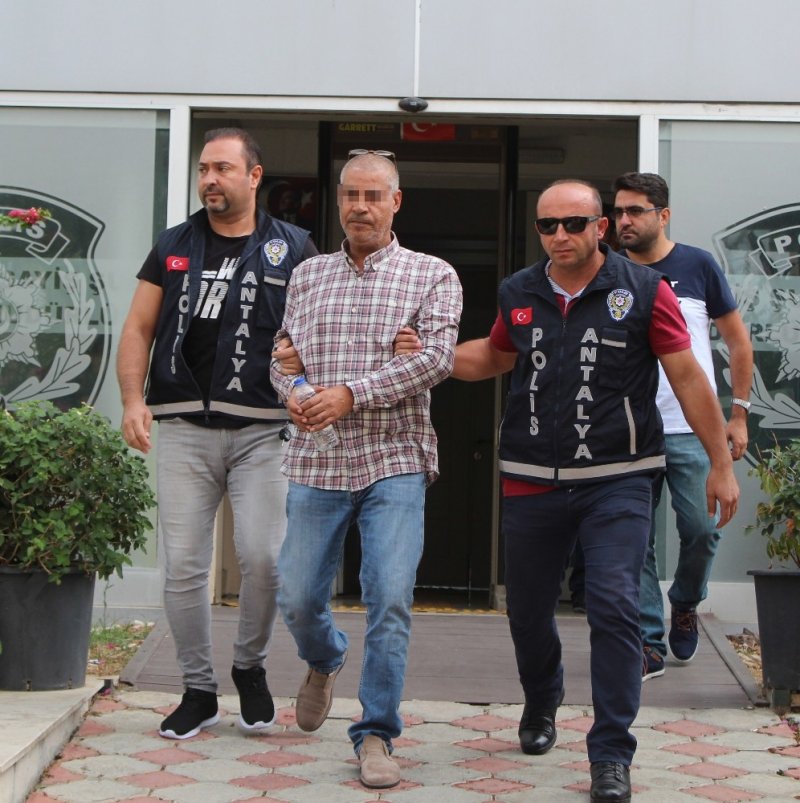 Antalya'da Pırlanta Taş Çalan Ürdünlüler, İstanbul'da Yakalandı