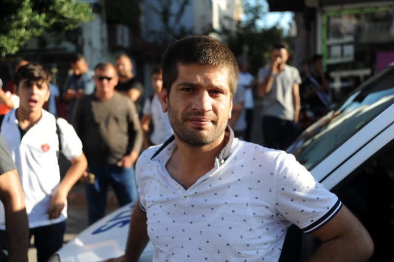 Antalya'da Zincirleme Trafik Kazası Kazada Bir Polis Memuru Yaralandı