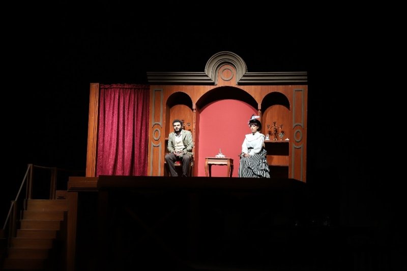 Şehir Tiyatrosu "Suç Ve Ceza” Oyunuyla Perdelerini Açtı