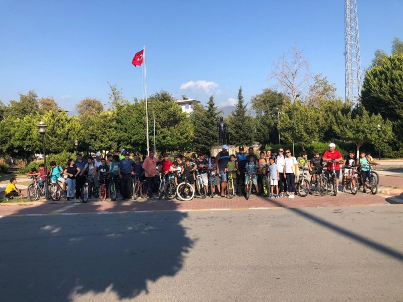 Mersin'in Bozyazı İlçesinde, Sağlık İçin Yürüdüler