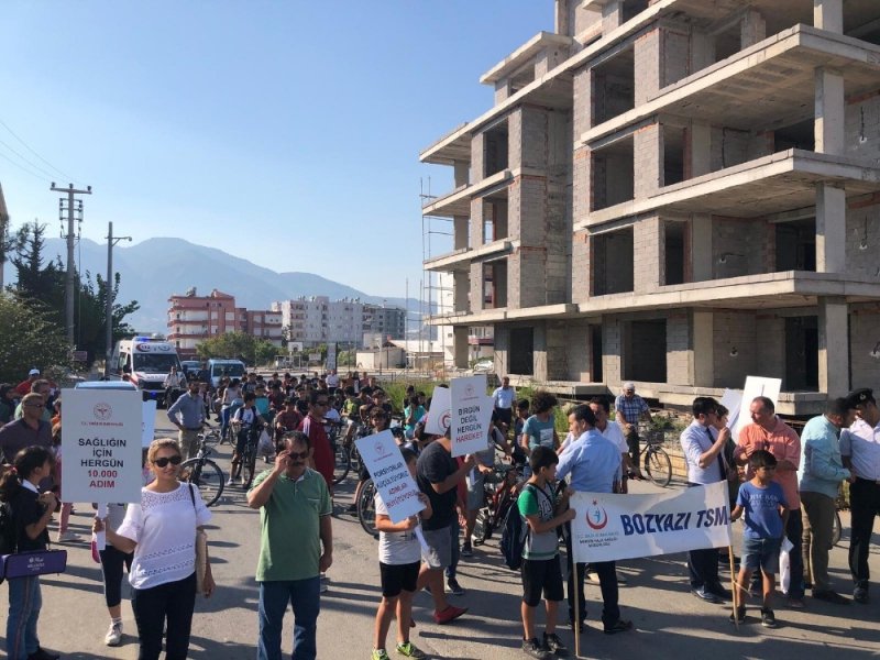 Mersin'in Bozyazı İlçesinde, Sağlık İçin Yürüdüler