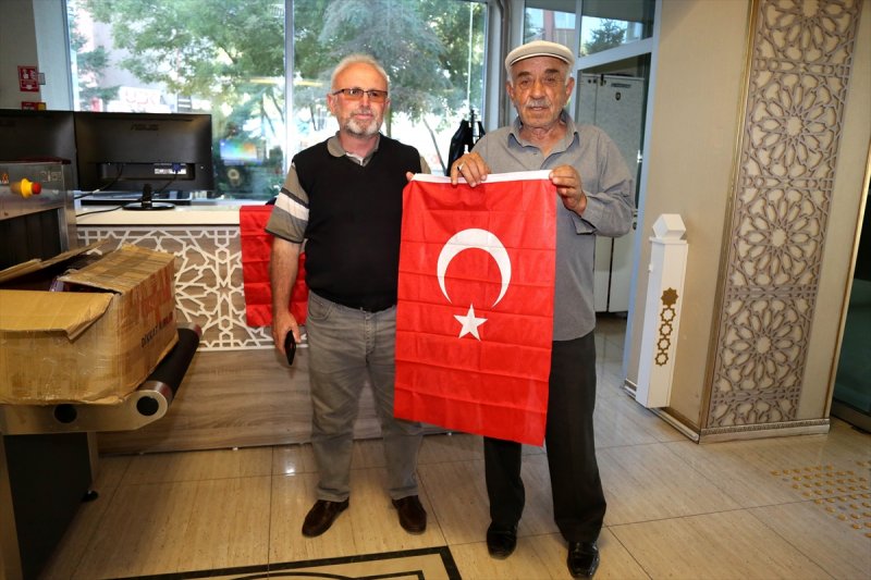 Aksaray Belediyesi'nden Barış Pınarı Harekatı'na Bayraklı Destek