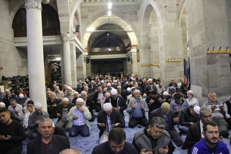 Barış Pınarı’na Katılan Mehmetçik İçin Fetih Suresi Okundu