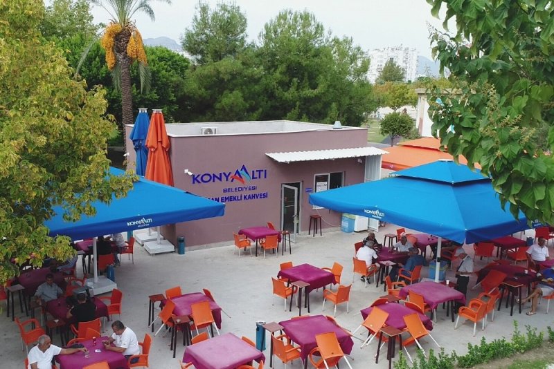 Konyaaltı Belediye Başkanı Semih Esen, Emekli Kahvemiz Hayırlı Olsun