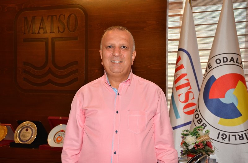 Antalya Manavgat ilçesinde hasadına başlanan susamdaki verim artışı çiftçileri sevindirdi