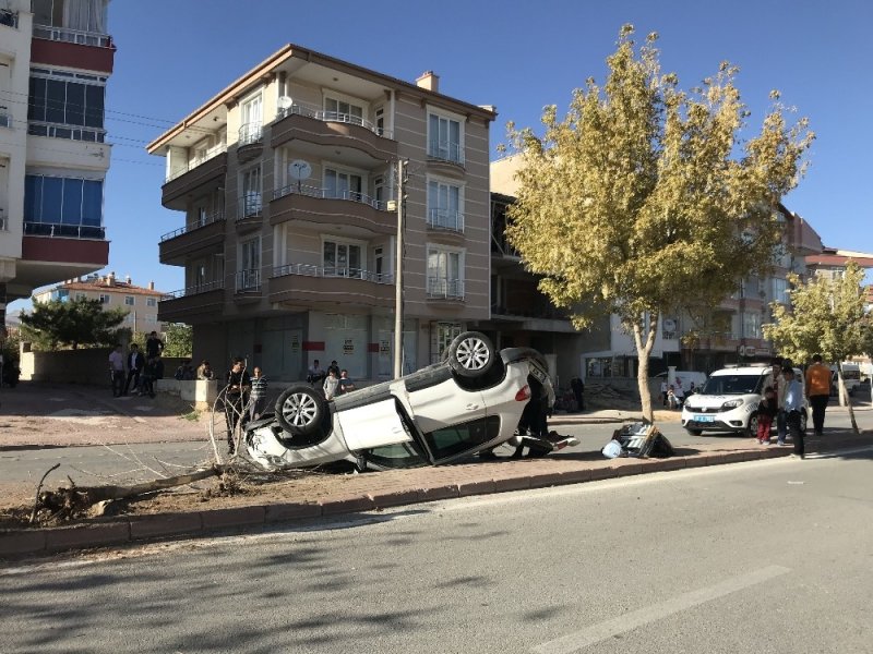 Konya’da Düğün Konvoyunda Zincirleme Kaza: 3 Yaralı