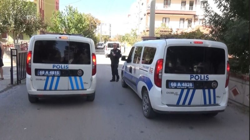 Aksaray'da İnşaat Fareleri Kovalamaca Sonucu Ele Geçirildi