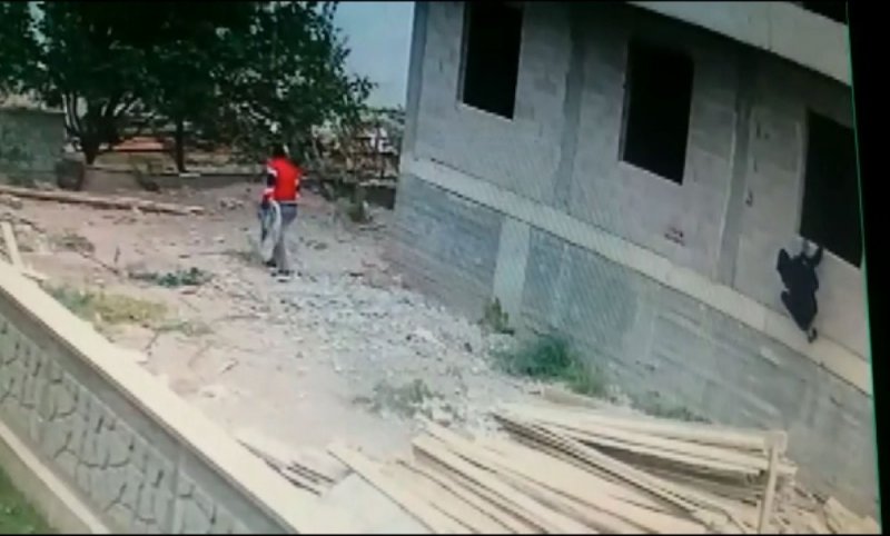 Aksaray'da İnşaat Fareleri Kovalamaca Sonucu Ele Geçirildi