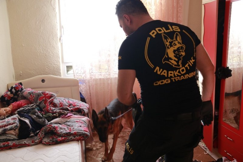 Antalya’da Nefes Kesen Dev Uyuşturucu Operasyonu Yapıldı Gözaltılar Var