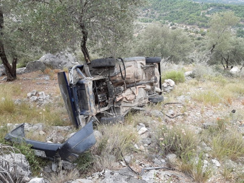 Otomobil Uçurumdan Aşağı Yuvarlandı: 1 Kişi Yaşamını Yitirdi