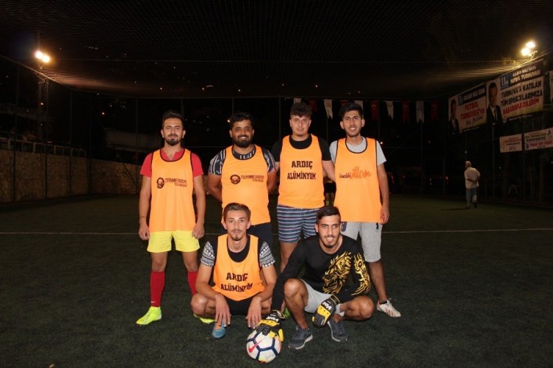 Kaş Belediyesi Kalkan Halı Saha Futbol Turnuvası Başladı