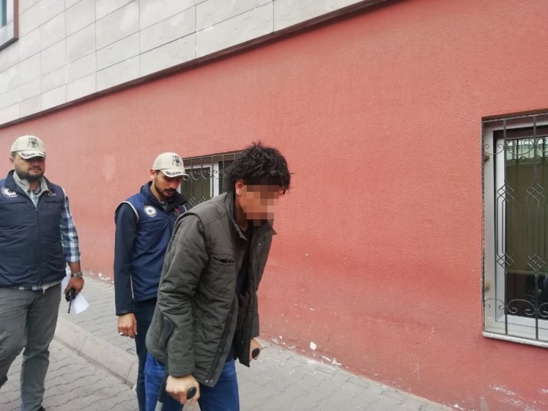 Kayseri’de Deaş Operasyonunda Gözaltına Alınan 3 Kişi Adliyede