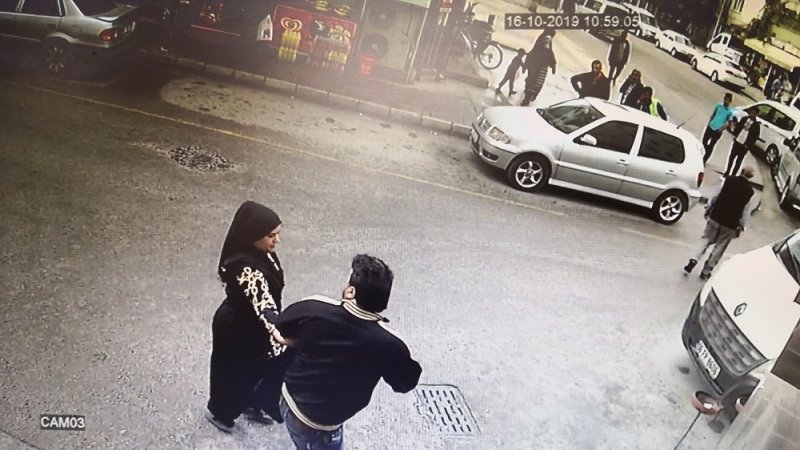 Aksaray’da 2 Kişinin Yaralandığı Silahlı Kavga Güvenlik Kamerasında