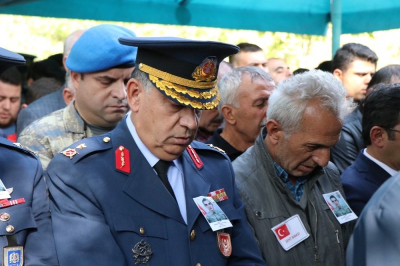 Ağrı Şehidine Gözü Yaşlı Veda