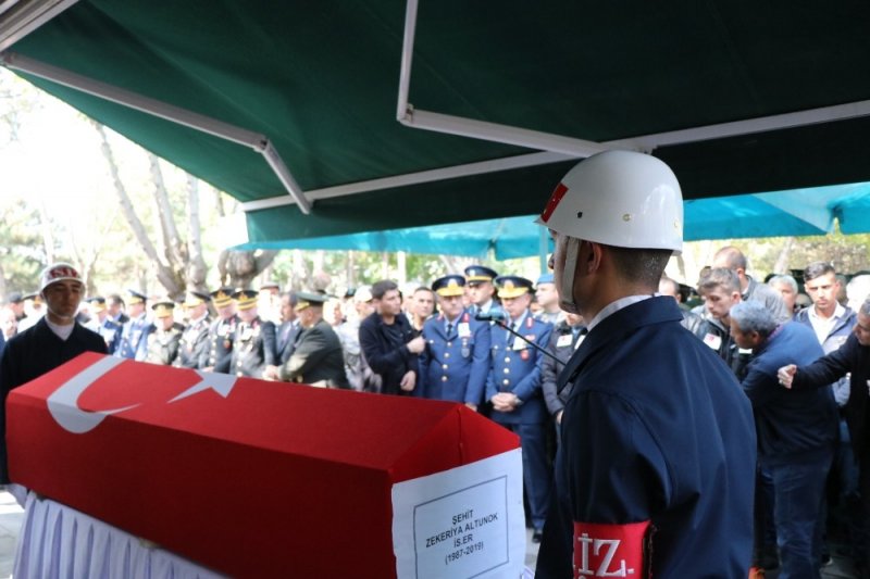 Ağrı Şehidine Gözü Yaşlı Veda