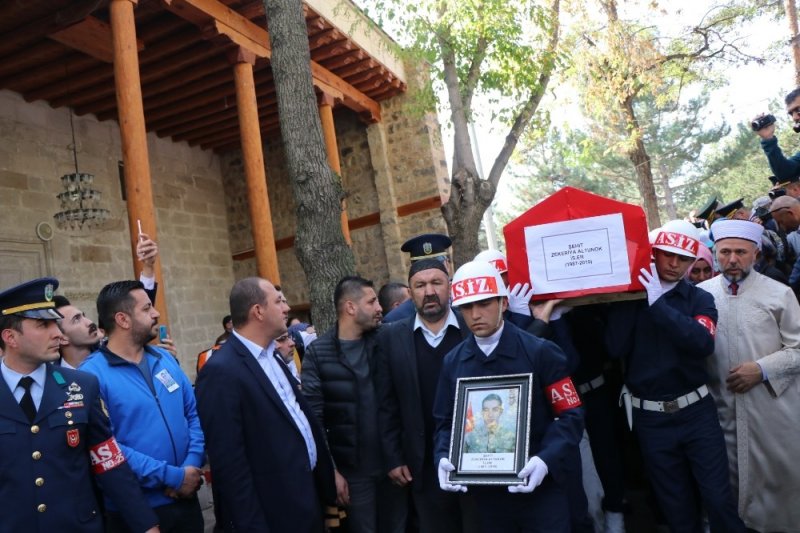 Ağrı Şehidine Gözü Yaşlı Veda