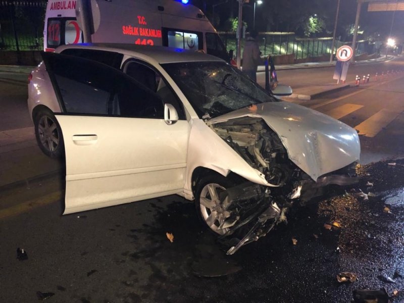 Başkent’te Trafik Kazası: 3 Yaralı